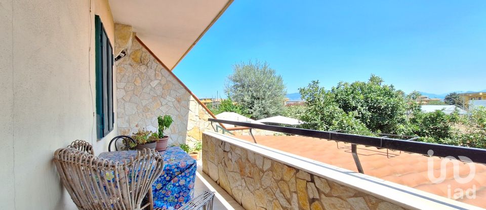 Villa a schiera 3 locali di 240 m² in Scafati (84018)