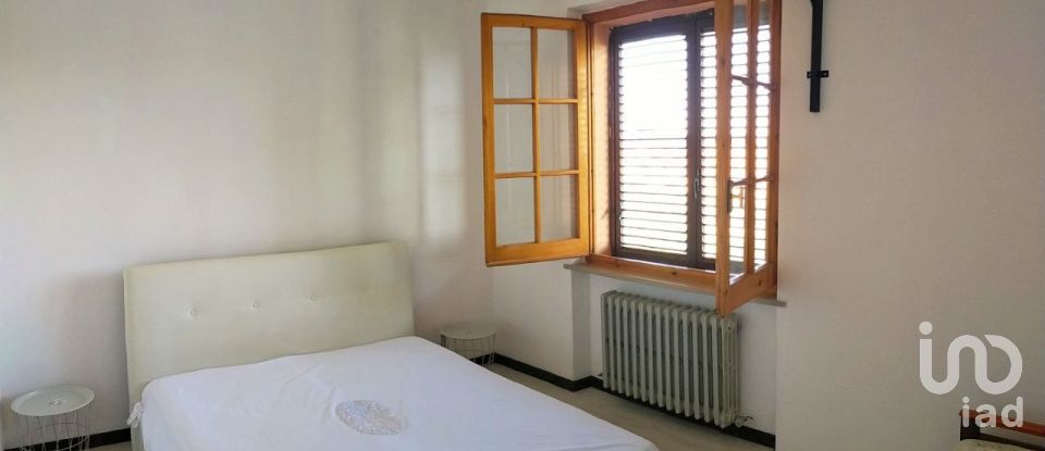 Duplex 10 rooms of 160 m² in Mosciano Sant'Angelo (64023)