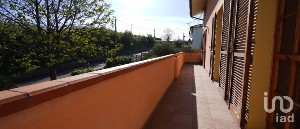 Duplex 10 locali di 160 m² a Mosciano Sant'Angelo (64023)