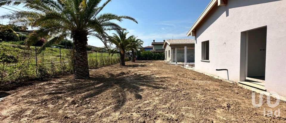 Villa Bifamiliare 3 locali di 110 m² in Lonato del Garda (25017)