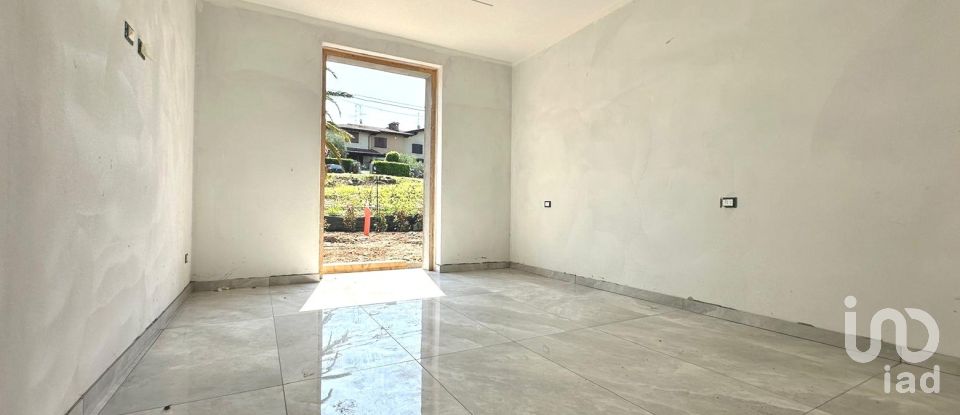 Villa Bifamiliare 3 locali di 110 m² in Lonato del Garda (25017)