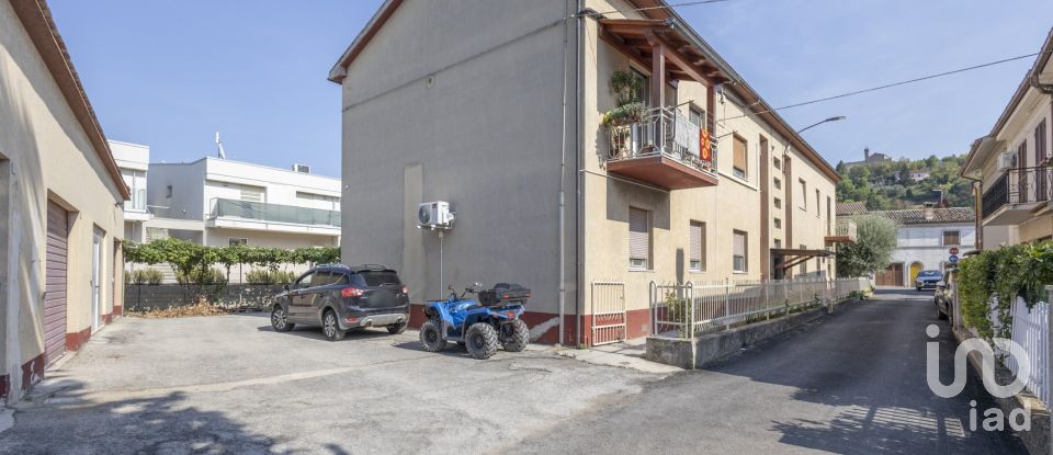 Quadrilocale di 139 m² a Loreto (60025)