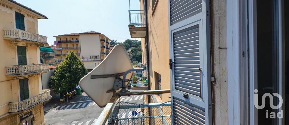 Appartamento 5 locali di 95 m² a Quiliano (17047)