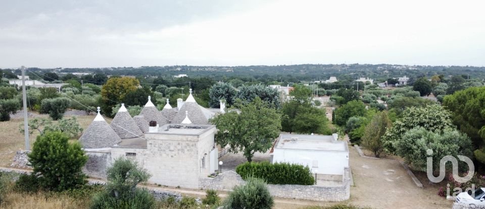 Trullo 15 locali di 244 m² in Locorotondo (70010)