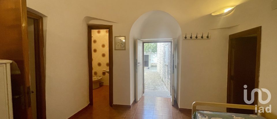 Trullo 15 locali di 244 m² in Locorotondo (70010)