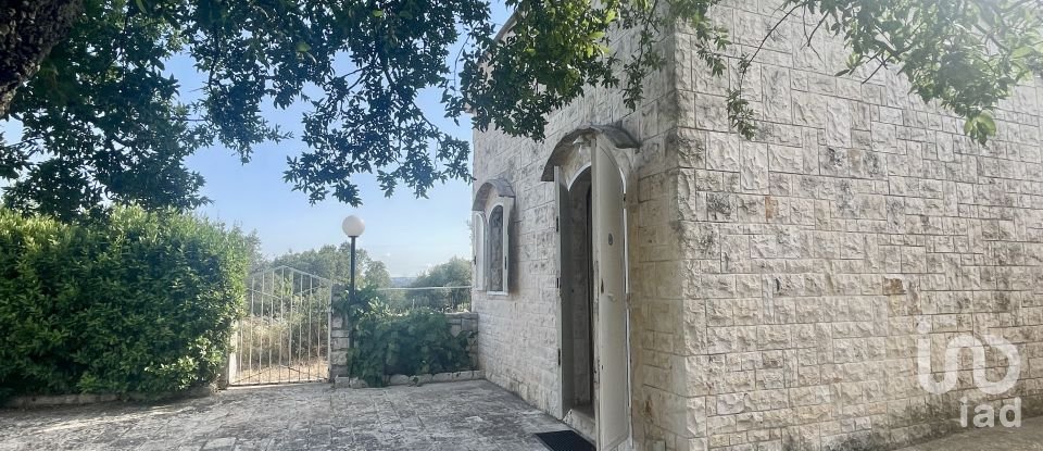 Trullo 15 locali di 244 m² in Locorotondo (70010)