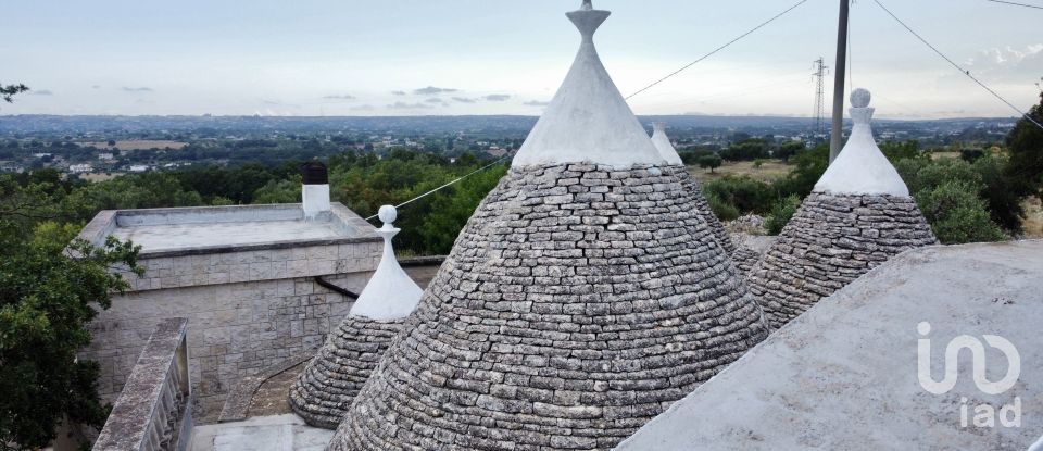 Trullo 15 locali di 244 m² in Locorotondo (70010)