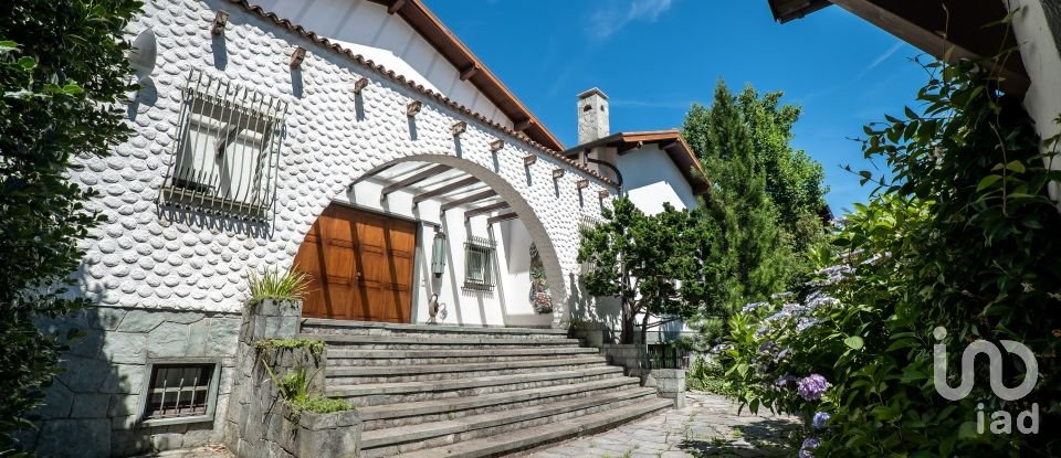 Casa 16 locali di 700 m² in Gallarate (21013)