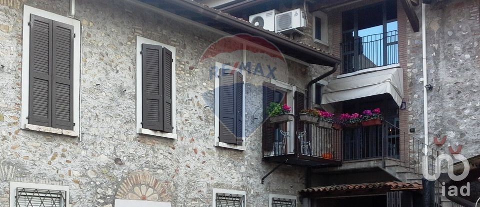 Village house 13 rooms of 410 m² in Lonato del Garda (25017)