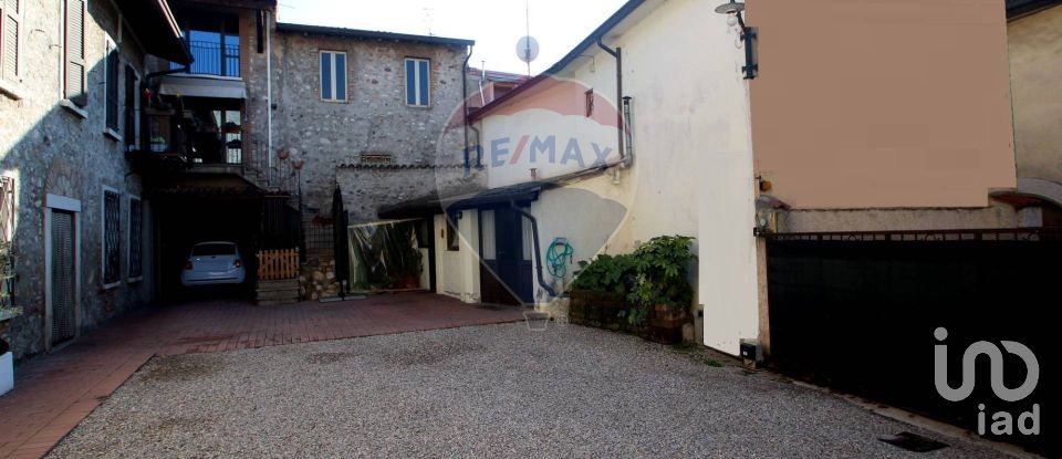 Casa di paese 13 locali di 410 m² in Lonato del Garda (25017)