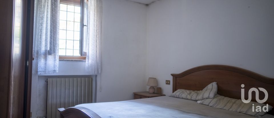 Lodge 8 rooms of 163 m² in Grezzana (37023)