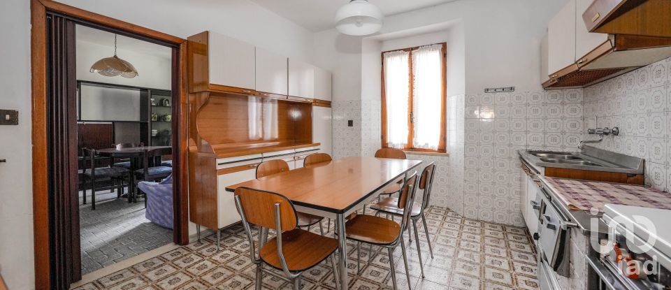 Appartamento 5 locali di 140 m² a Cimego (38082)