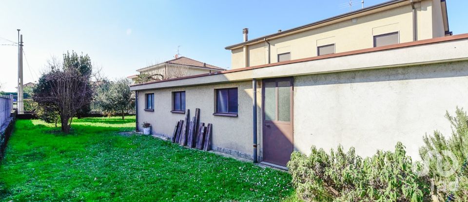 Appartamento 5 locali di 225 m² a Figino Serenza (22060)