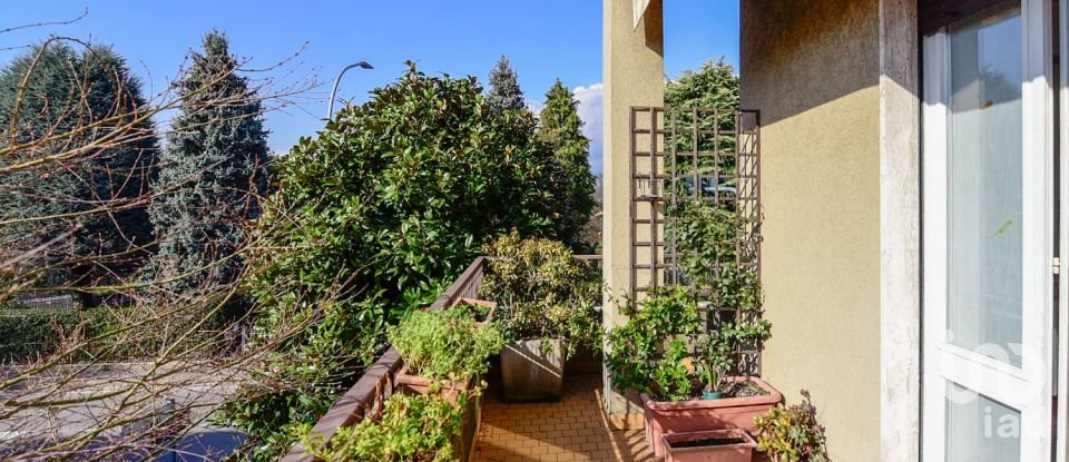 Appartamento 5 locali di 225 m² a Figino Serenza (22060)