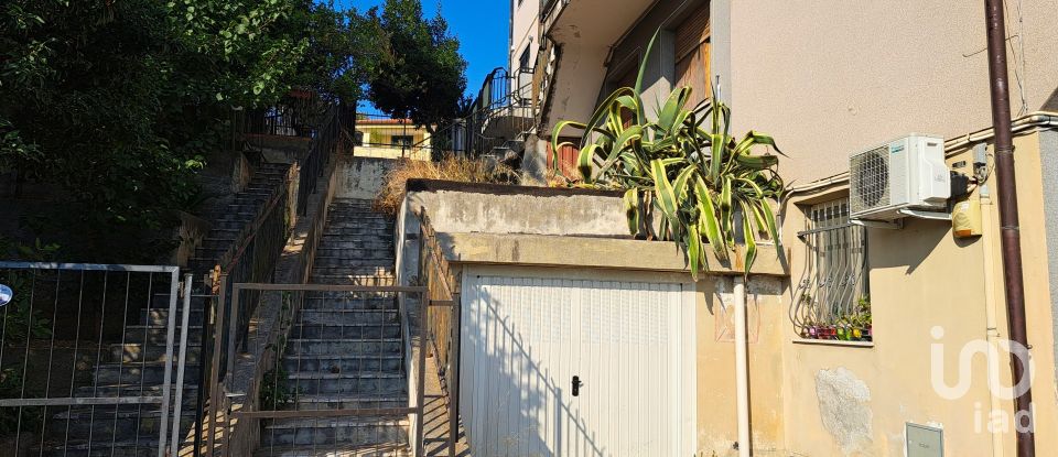 Appartamento 5 locali di 85 m² a Boissano (17054)