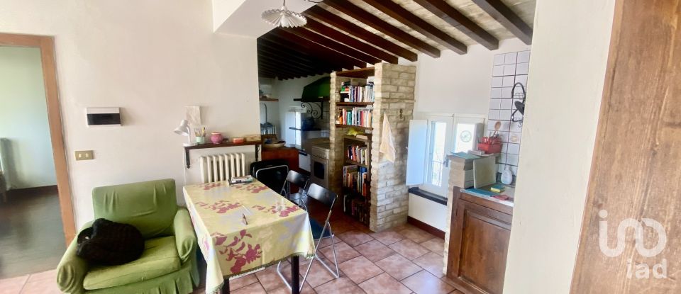 Casa 4 locali di 230 m² in Offida (63073)