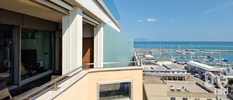 Hotel 6 rooms of 103 m² in Civitanova Marche (62012)