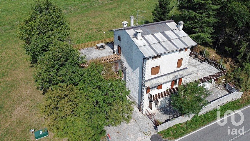 Appartamento 5 locali di 161 m² a Bosco Chiesanuova (37021)