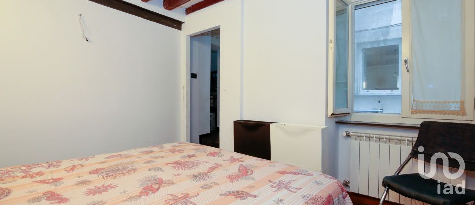 Apartment 5 rooms of 95 m² in Genova (16123)