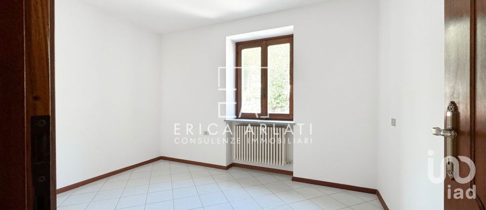 Three-room apartment of 75 m² in Clivio (21050)