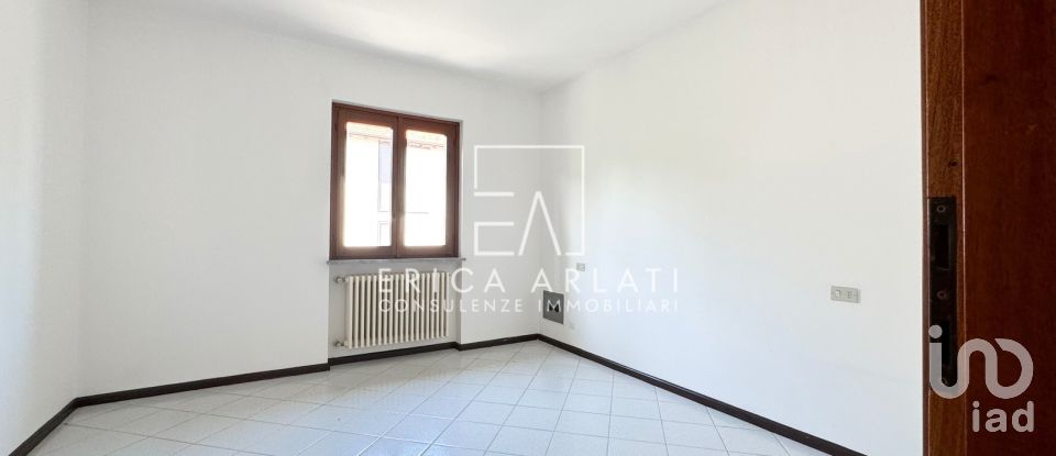 Three-room apartment of 75 m² in Clivio (21050)