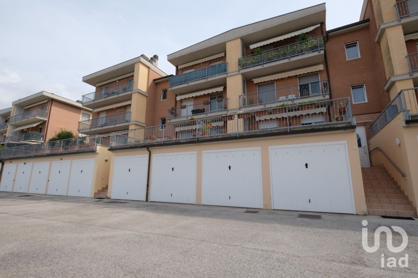 Appartamento 5 locali di 93 m² a Castelfidardo (60022)