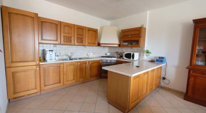 Appartamento 5 locali di 93 m² a Castelfidardo (60022)