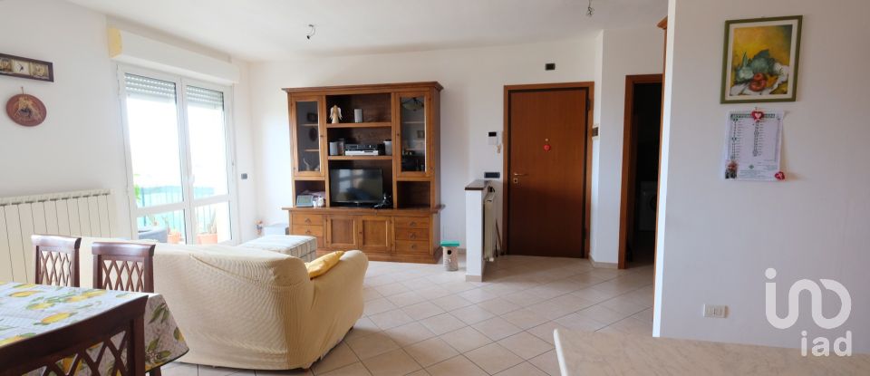 Appartamento 5 locali di 93 m² a Castelfidardo (60022)