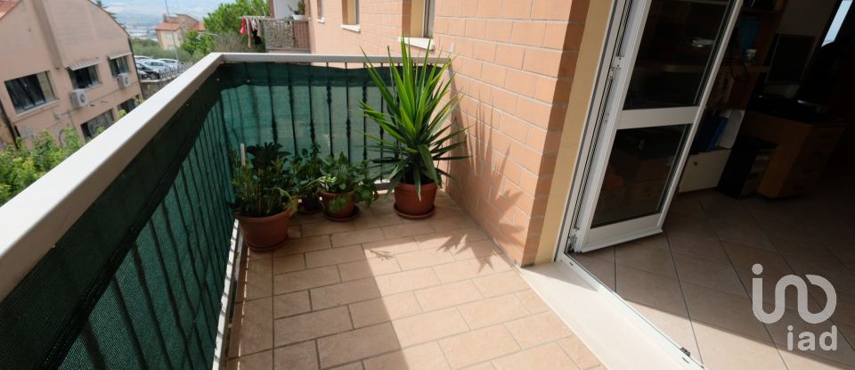 Appartamento 5 locali di 93 m² a Castelfidardo (60022)