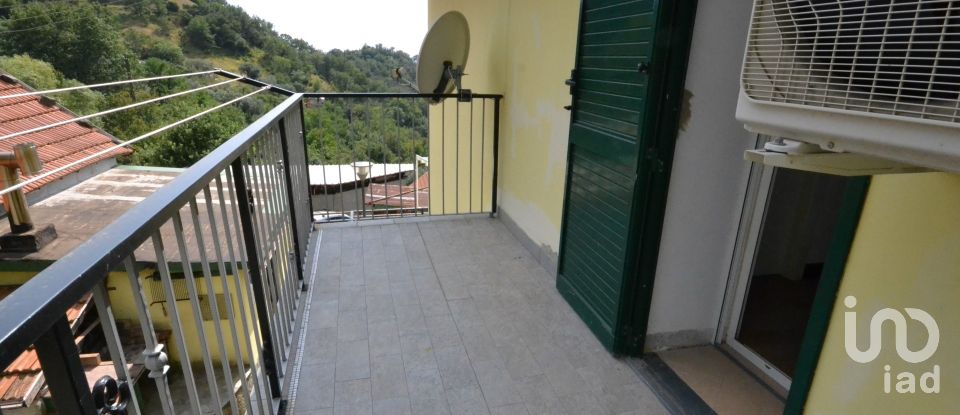 Appartamento 5 locali di 103 m² a Genova (16157)