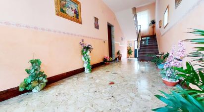 Villa Bifamiliare 14 locali di 233 m² in Sant'Antonio Abate (80057)