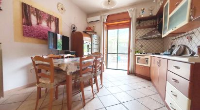 Villa Bifamiliare 14 locali di 233 m² in Sant'Antonio Abate (80057)