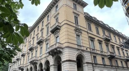 Appartamento 10 locali di 272 m² a Torino (10129)