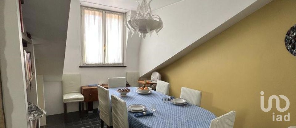 Apartment 10 rooms of 272 m² in Torino (10129)