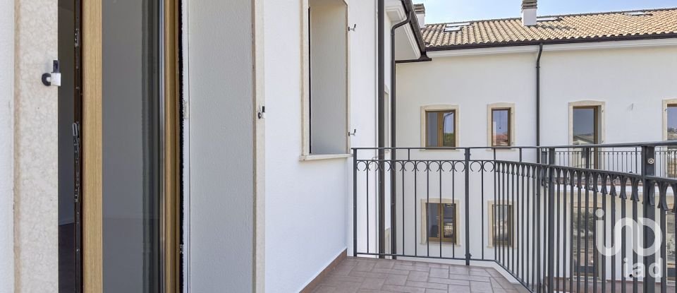 Three-room apartment of 69 m² in Potenza Picena (62018)