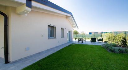 Villa 4 locali di 120 m² in Manerba del Garda (25080)