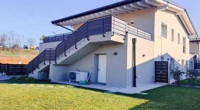 Attico / Mansarda / Loft 4 locali di 90 m² a Lonato del Garda (25017)