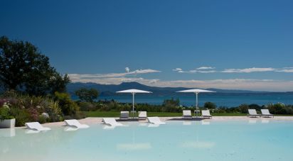 Mansion 7 rooms of 200 m² in Padenghe sul Garda (25080)