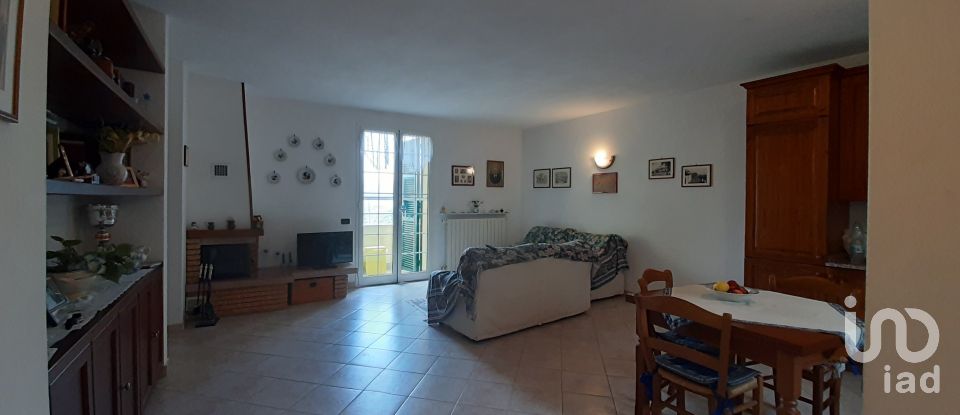 Casa indipendente 6 locali di 250 m² in Arnasco (17032)