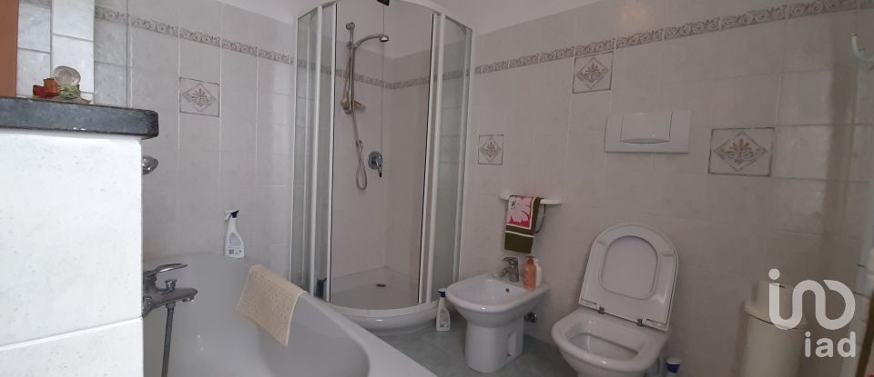 Casa indipendente 6 locali di 250 m² in Arnasco (17032)