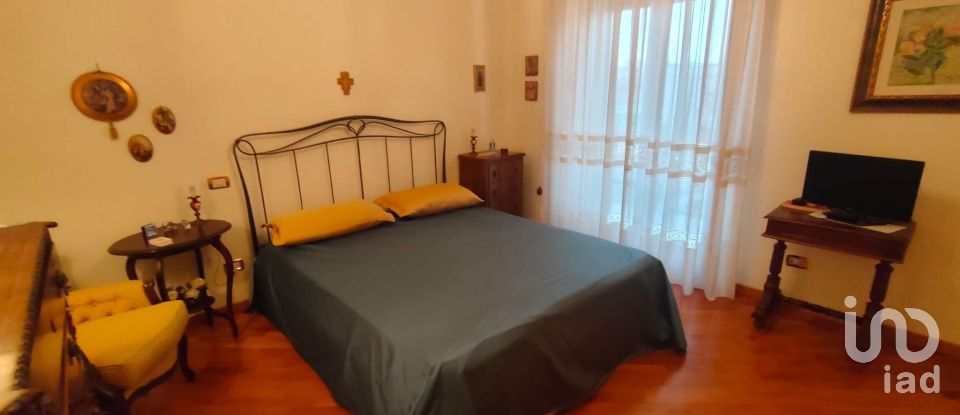 Four-room apartment of 150 m² in Crotone (88900)