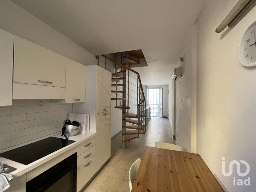 Building 3 rooms of 76 m² in Civitanova Marche (62012)