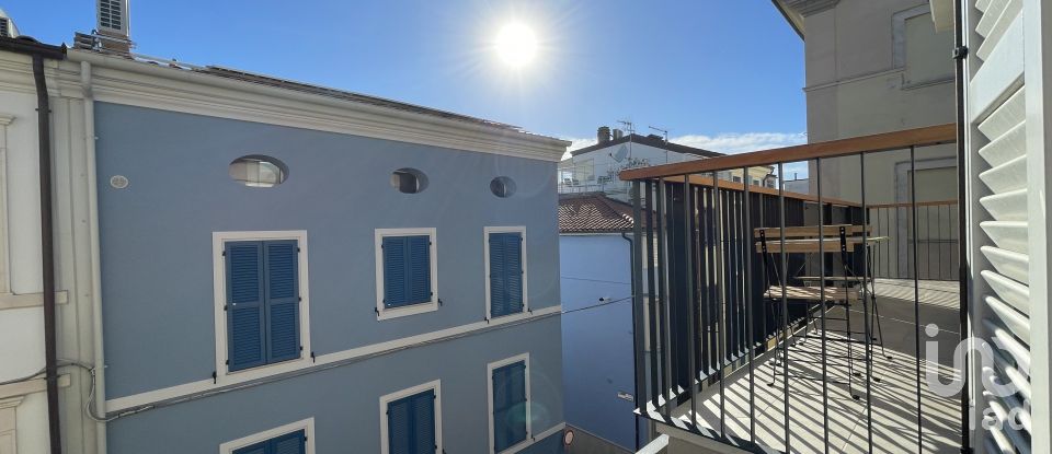 Palazzo / Stabile 3 locali di 76 m² a Civitanova Marche (62012)