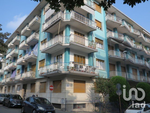 Four-room apartment of 84 m² in Pinerolo (10064)