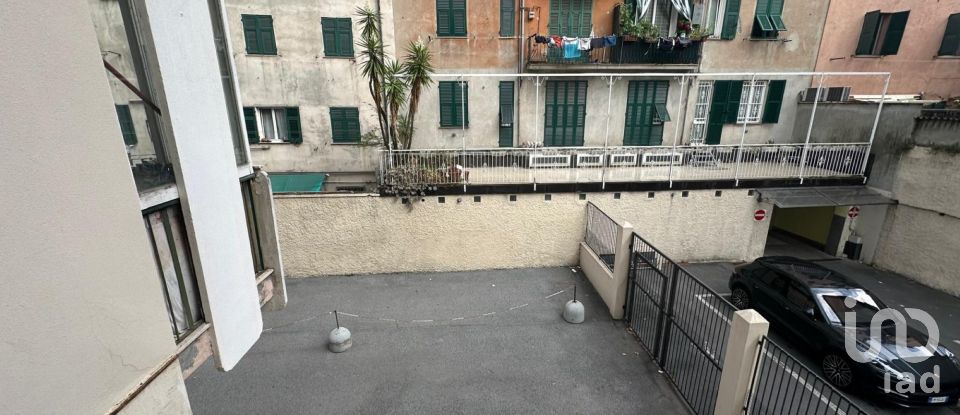 Three-room apartment of 50 m² in Genova (16151)