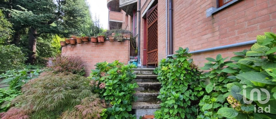 Apartment 5 rooms of 131 m² in Torino (10132)