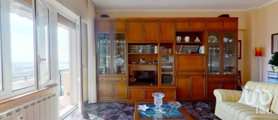 Three-room apartment of 100 m² in Genova (16155)