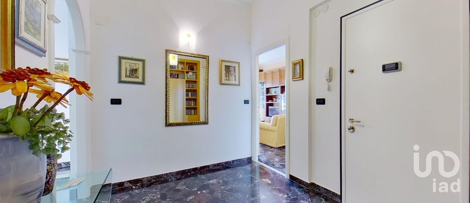 Three-room apartment of 100 m² in Genova (16155)