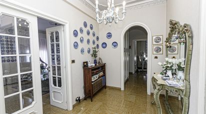 Apartment 7 rooms of 130 m² in Genova (16166)