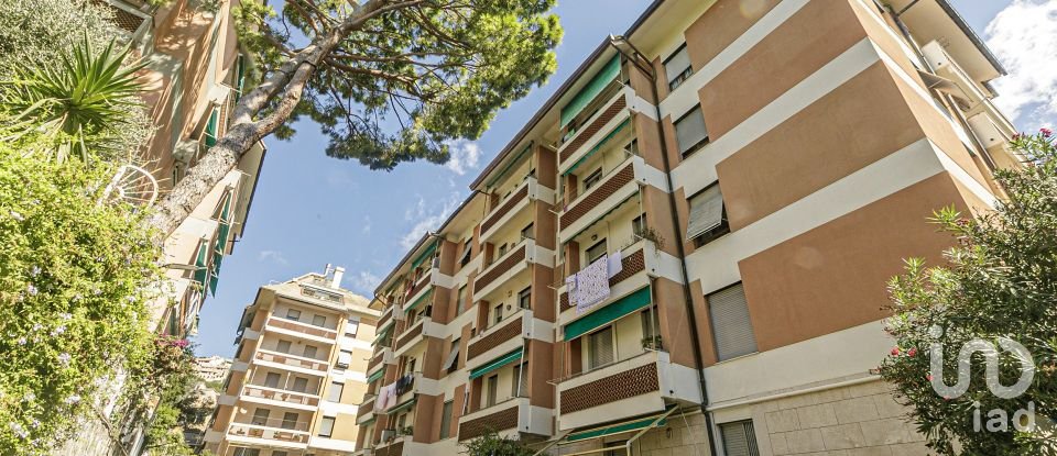 Appartamento 7 locali di 130 m² a Genova (16166)